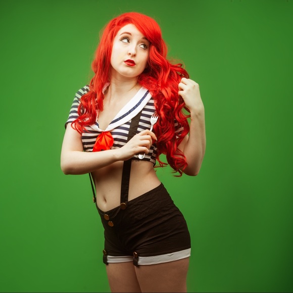 Meet your Posher, Christine - Picture 1 of 1